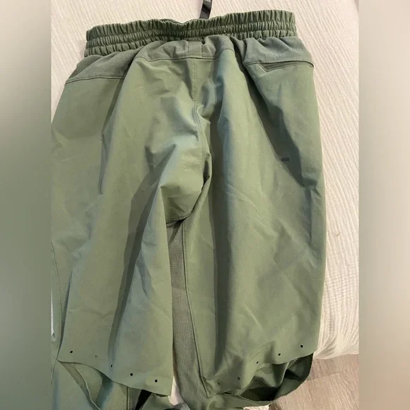 Lululemon ABC Athletic Joggers - Picture 4 of 4